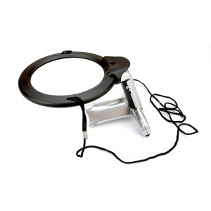 Лупа пластиковая 11B-1 с подсветкой